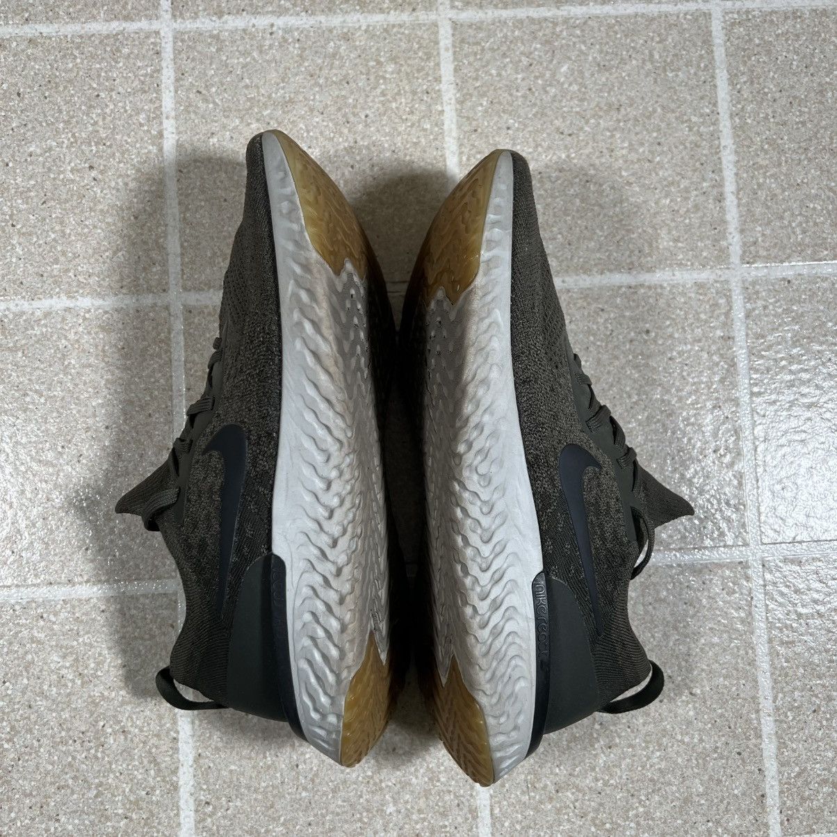 Nike Nike Epic React Flyknit Olive/Mineral Spruce, Size 10, Size US 10 / EU 43 - 6 Thumbnail