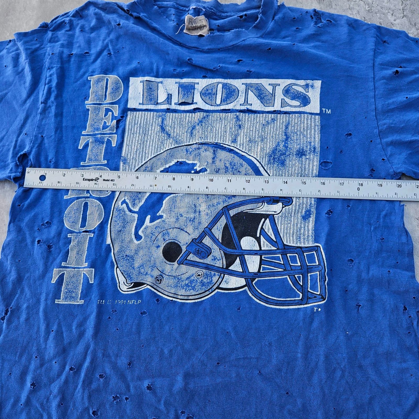 NFL Vintage Detroit Lions Shirt Size Large Highly Distressed Size US L / EU 52-54 / 3 - 10 Thumbnail