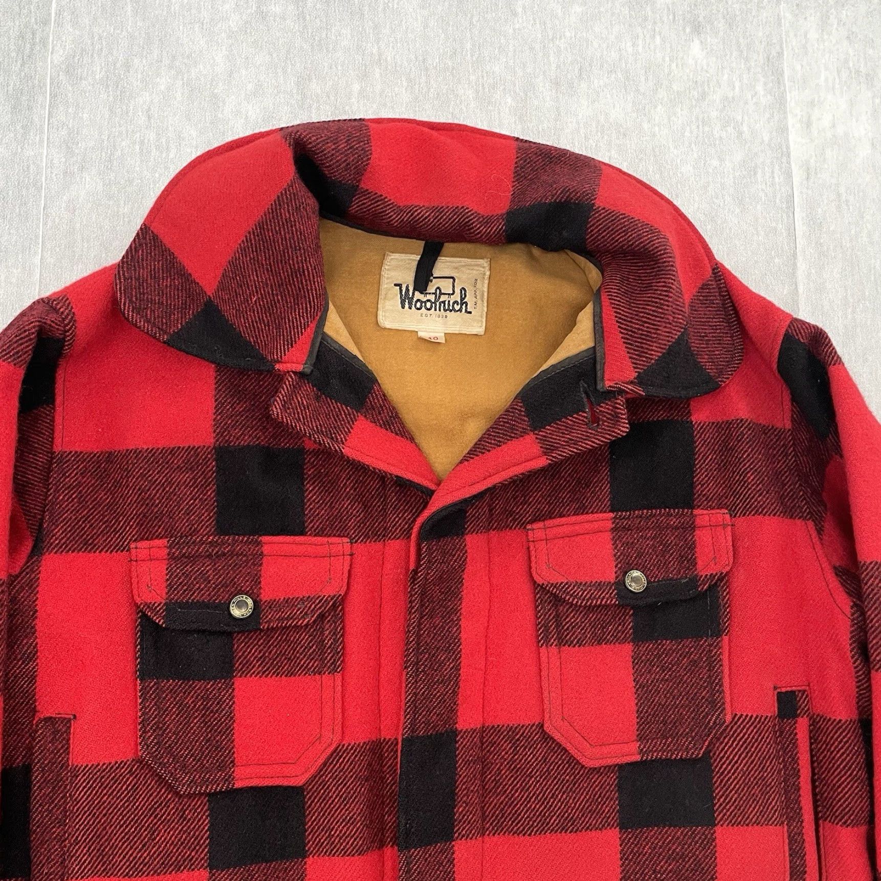 Vintage VINTAGE Woolrich Hunting Jacket Adult Medium Wool Plaid Buffalo Coat Mens Size US XXS / EU 40 - 4 Thumbnail