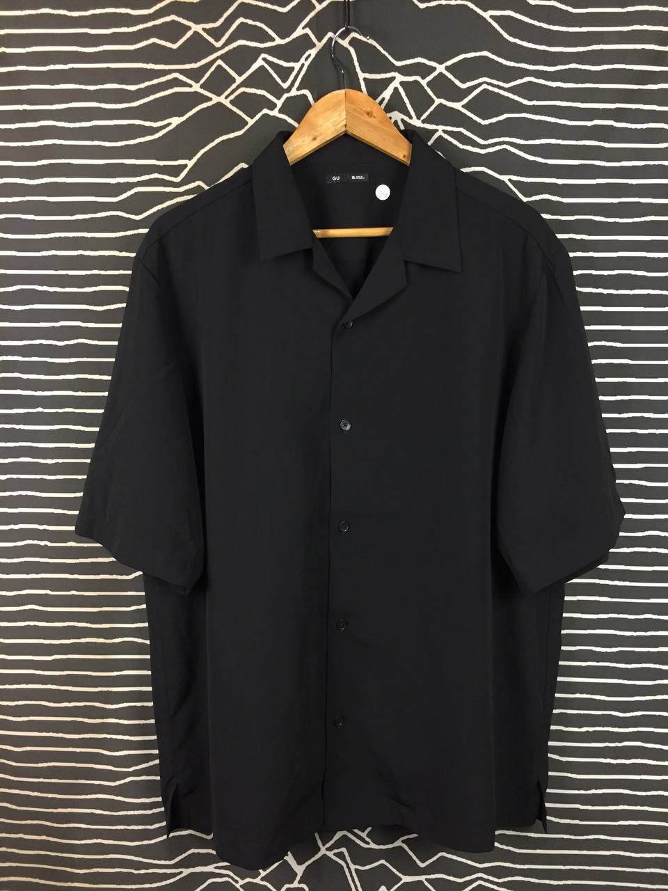 GU GU Japan Black Short Sleeve Open Collar Shirt Size XL Size US XL / EU 56 / 4 - 1 Thumbnail