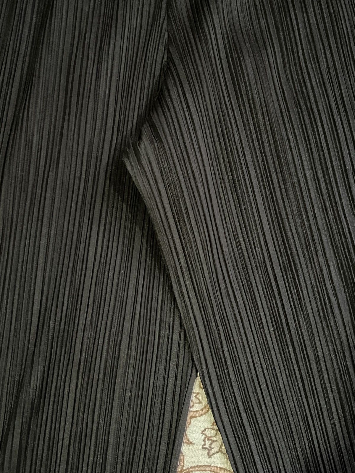 Issey Miyake Vintage Pleats Please Issey Miyake Pleated Straight Trousers Size 30" / US 8 / IT 44 - 8 Thumbnail