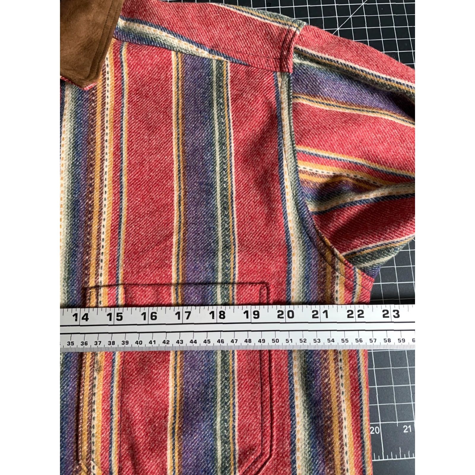 Vintage VINTAGE Woolrich Shirt Men Medium Red Blue Stripe Leather Collar Wool Flannel 90s Hipster Retro Workwear Casual Shirt Mens Size US M / EU 48-50 / 2 - 6 Thumbnail
