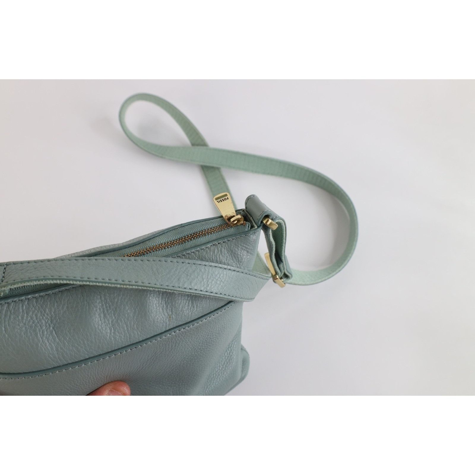 Fossil Vintage Y2K Fossil Babydoll Distressed Leather Crossbody Bag Size ONE SIZE - 5 Thumbnail