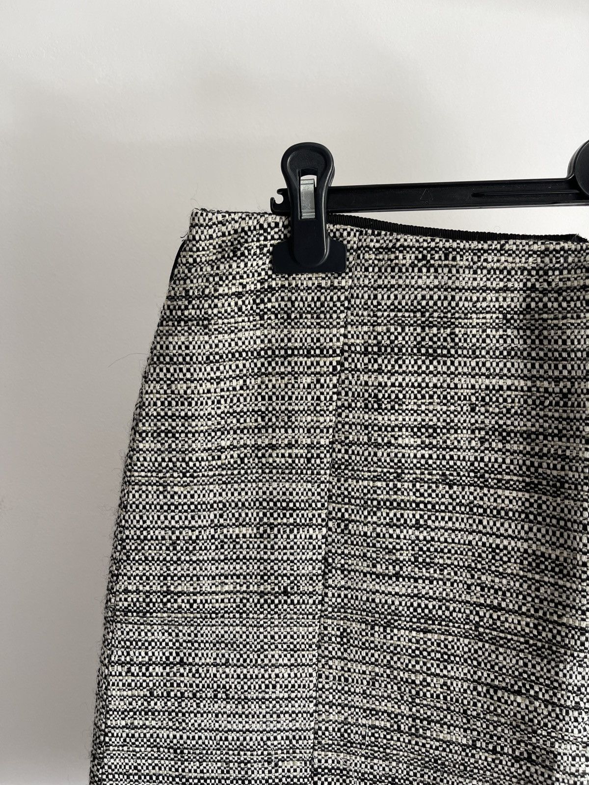 Max Mara Vintage Max Mara Wool Rich Blend Gray Skirt Size 34" / US 12 / IT 48 - 2 Thumbnail