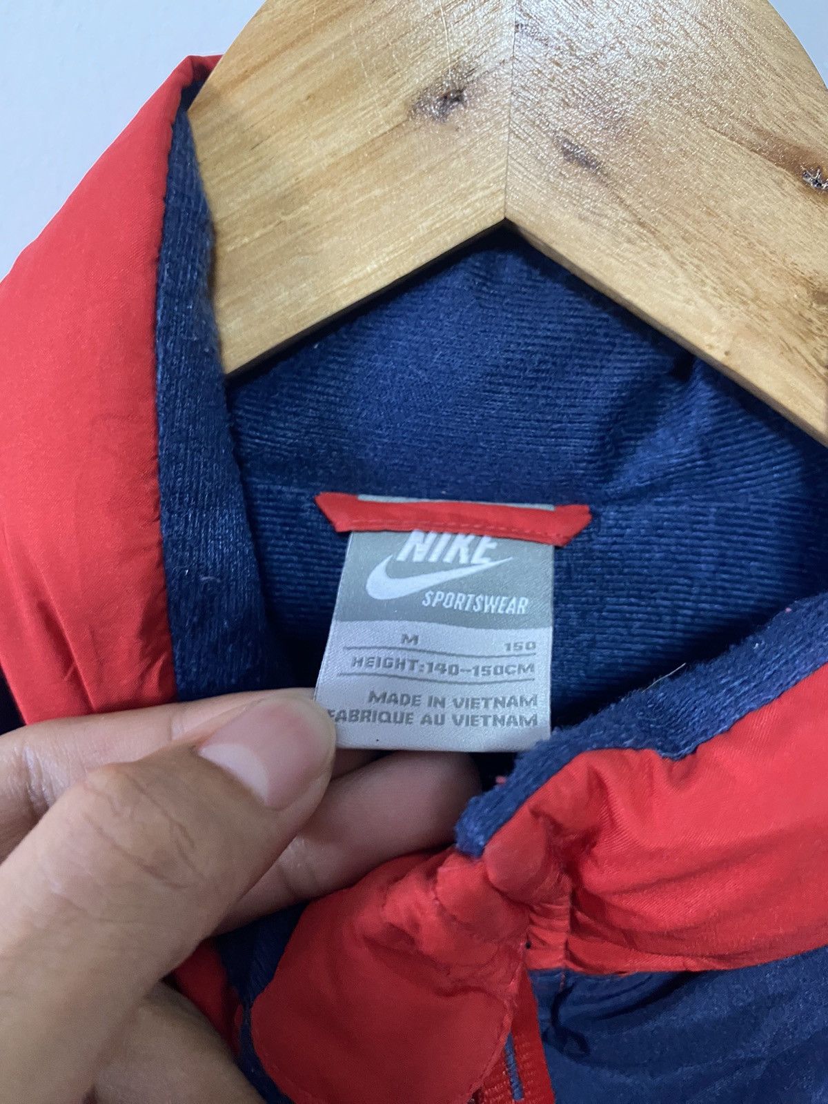 Nike Vintage Nike Puffer Jacket Red Size US S / EU 44-46 / 1 - 4 Thumbnail