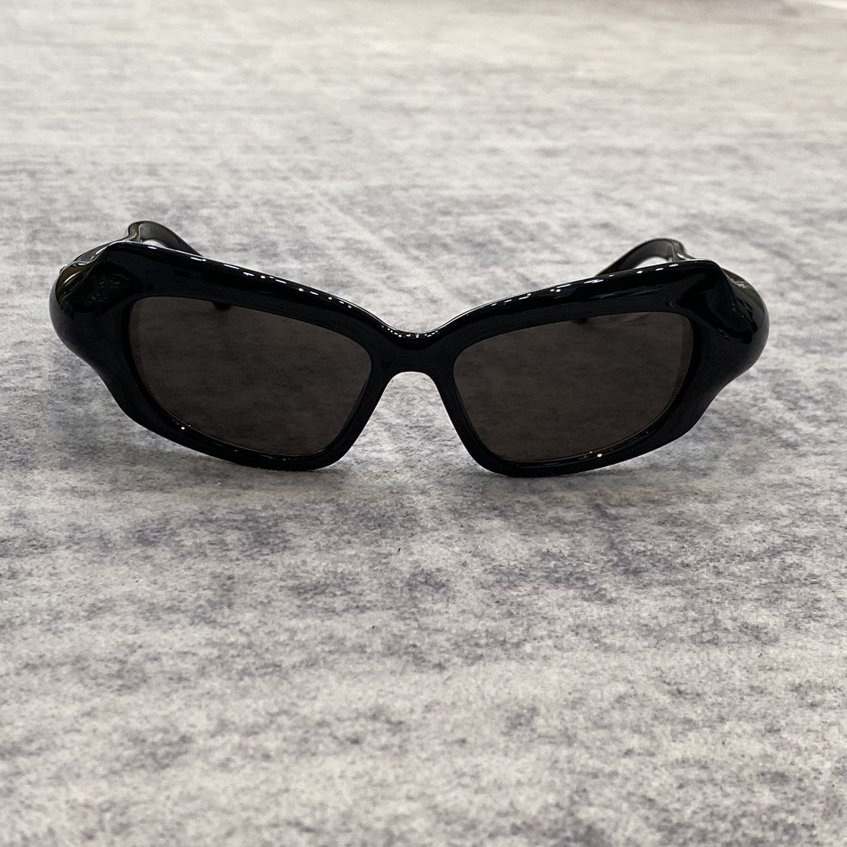 Balenciaga Balenciaga BB0354S 001 Size ONE SIZE - 4 Thumbnail