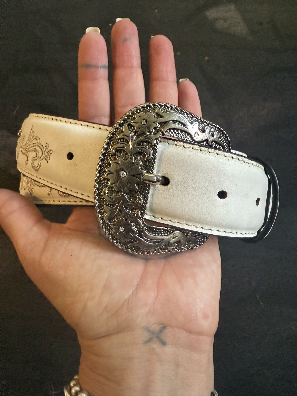 Other Shyanne White & Silver Concho Rhinestone belt Size 46 - 1 Thumbnail