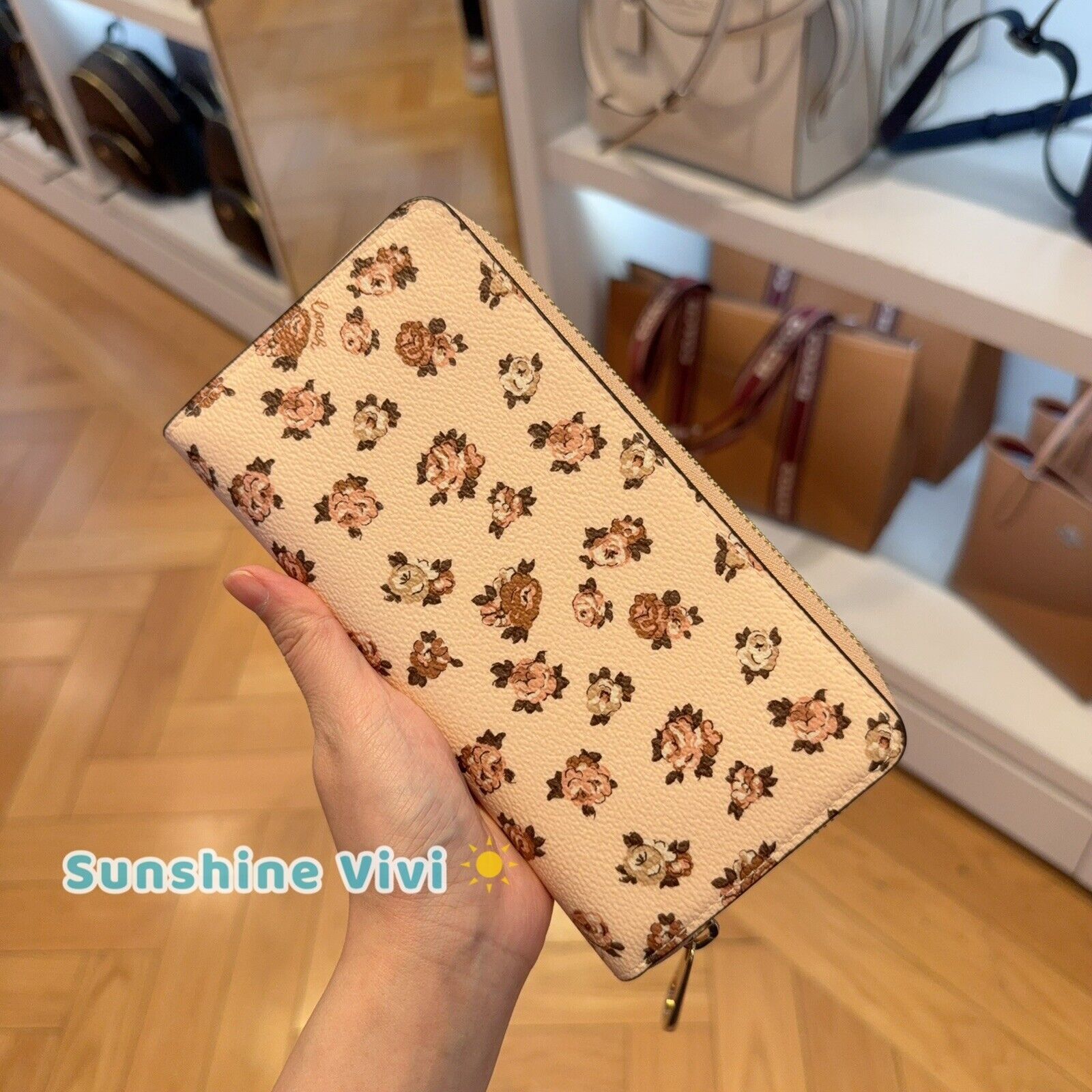 Coach NWT Coach Long Zip Around Wallet With Rosette Print CZ329 Size ONE SIZE - 2 Thumbnail