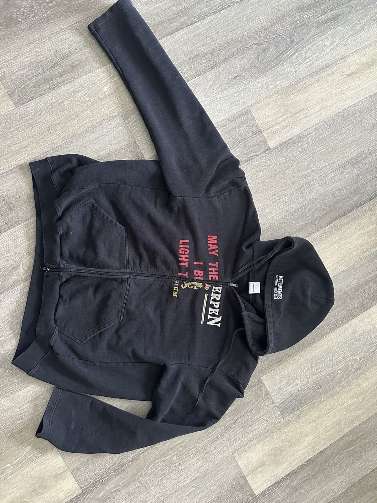 Vetements Vetements Antwerpen may the bridges burn zip up hoodie