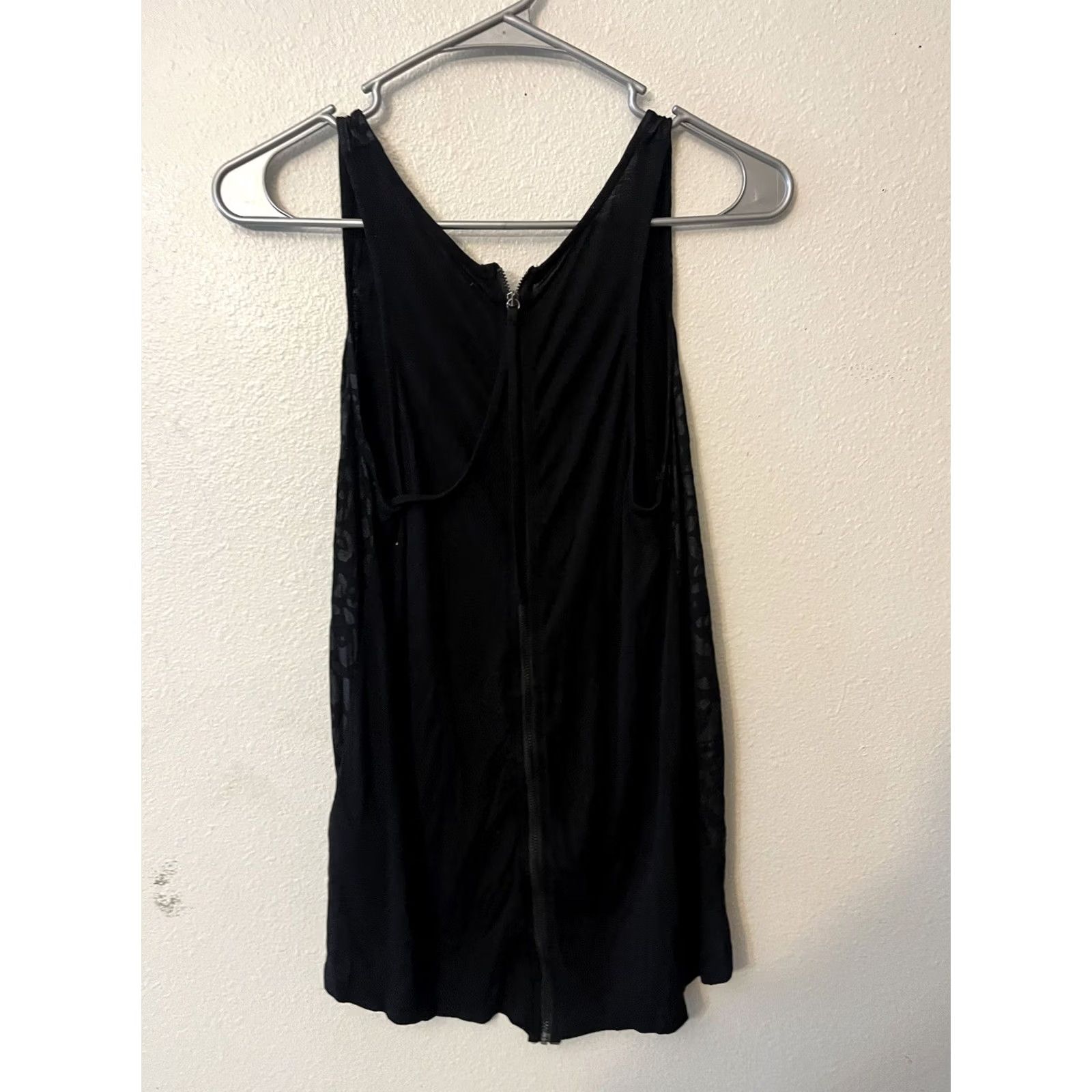 H&M H&M Divided Womens Size 6 Black Cheetah Pattern Tank Top Zip Blouse Size M / US 6-8 / IT 42-44 - 2 Thumbnail