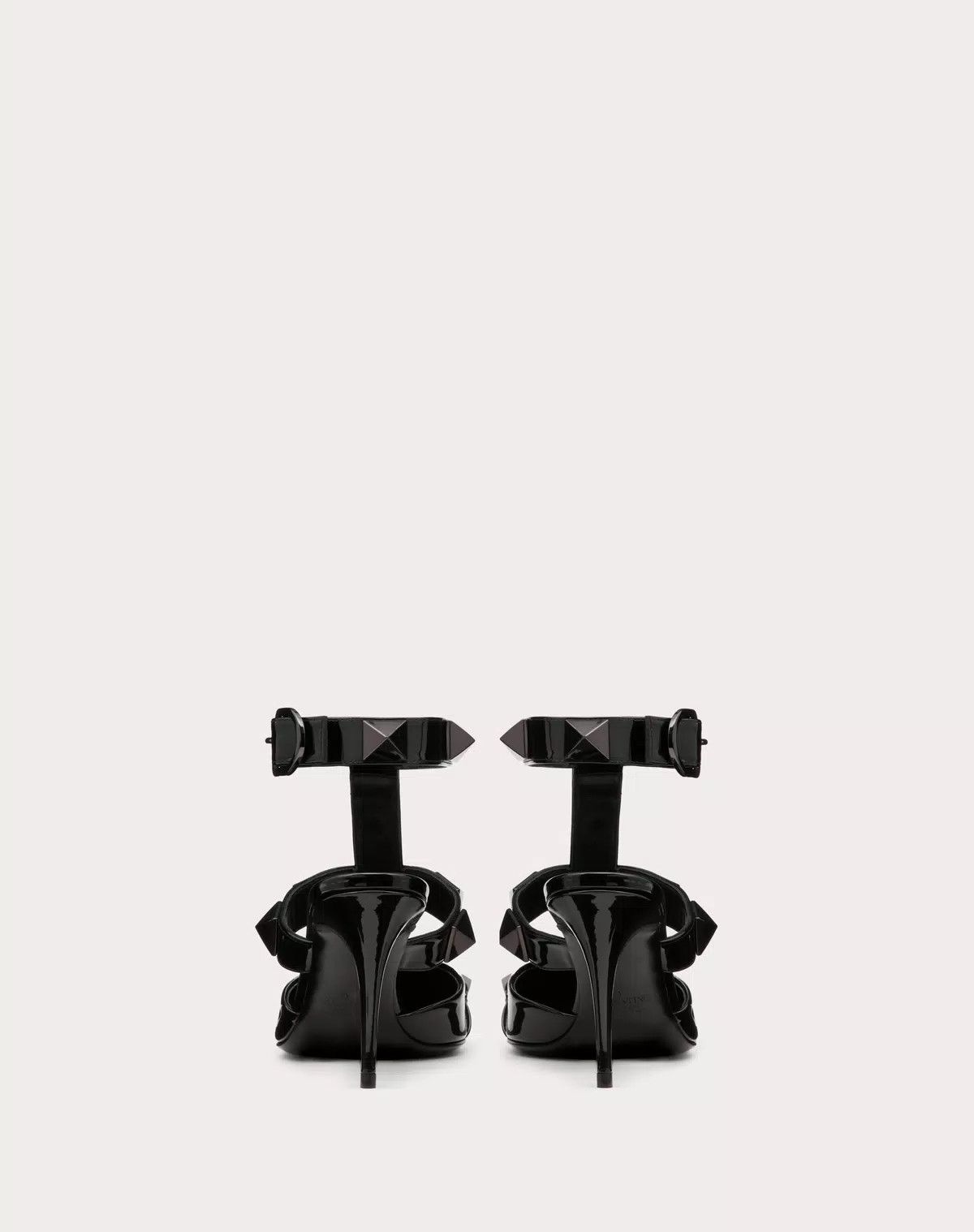 Valentino o1s1wg110625 Roman Stud Pump In Patent Leather in Black Size US 6 / IT 36 - 3 Thumbnail