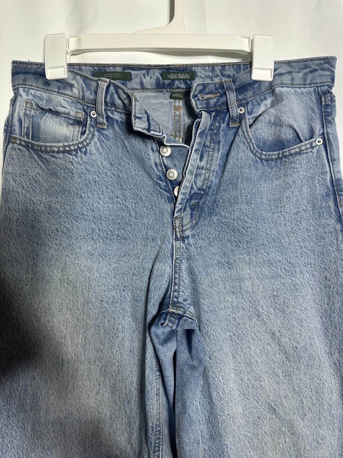 Other Wild Fable High-Rise Light Wash Denim Jeans with Button Fly Size 28" / US 6 / IT 42 - 4 Thumbnail