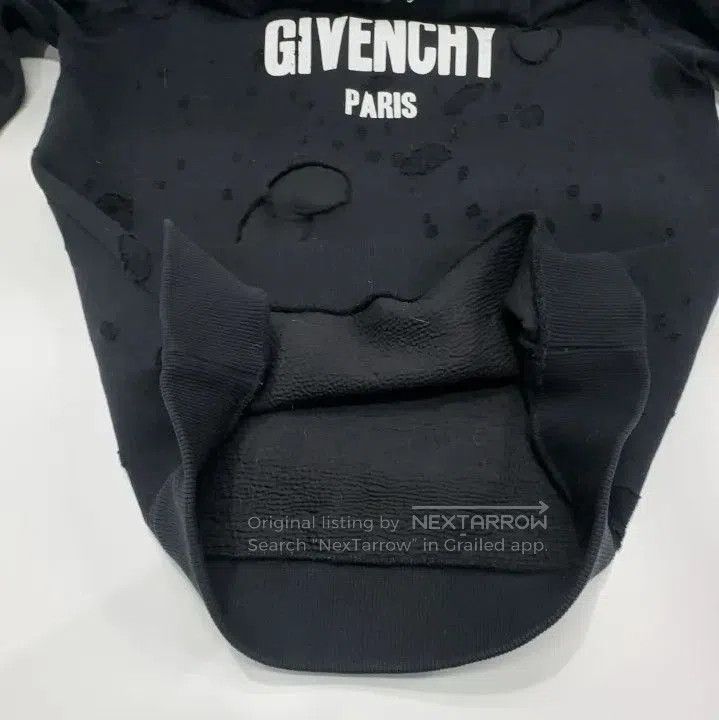 Givenchy Givenchy Logo Print Long-Sleeve Hoodie. Size US S / EU 44-46 / 1 - 4 Thumbnail