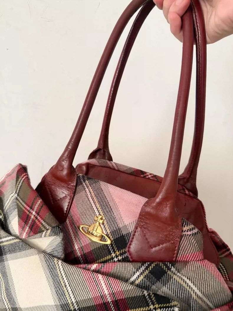 Vivienne Westwood Vivienne Westwood Red and white checkered pattern with fol Size ONE SIZE - 6 Thumbnail