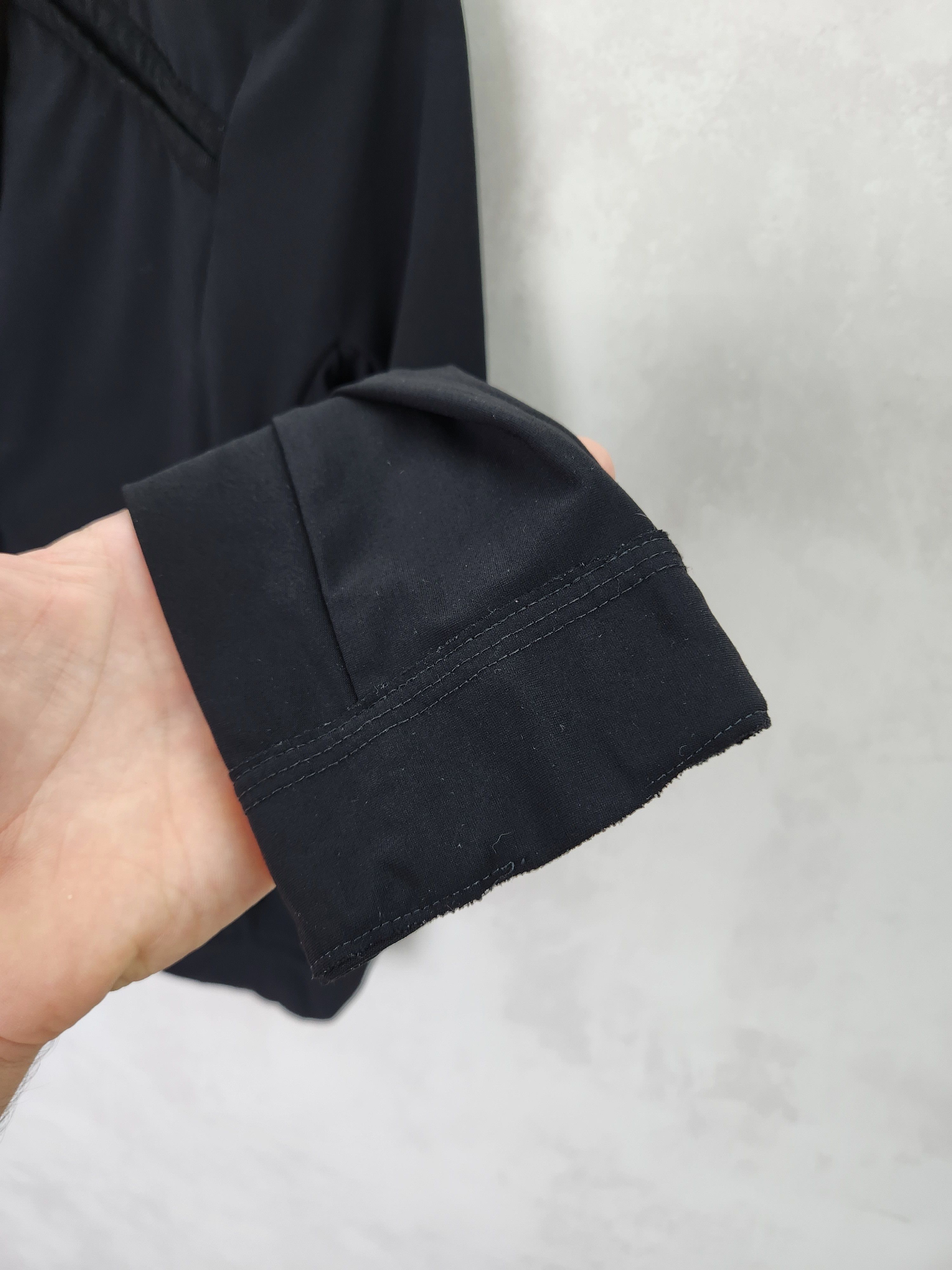Marithe + Francois Girbaud Marithe Francois Girbaud nylon button ups black blazer Size S / US 4 / IT 40 - 7 Thumbnail