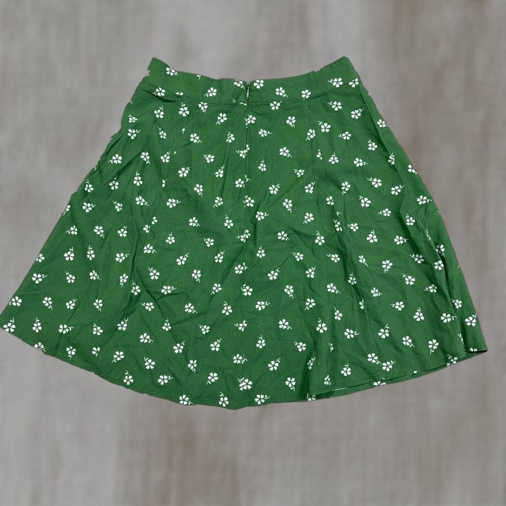 Marine Layer Marine Layer Skirt Womens Size 0 Mini Floral Green Back Zip Lightweight Short Bohemian Beach Spring Summer Fall Women Size 25" / US 0 / IT 36 - 1 Thumbnail