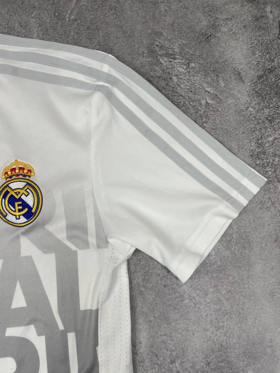 Adidas Adidas Real Madrid Men Football Shirt Jersey 2015/16 Size US XS / EU 42 / 0 - 3 Thumbnail