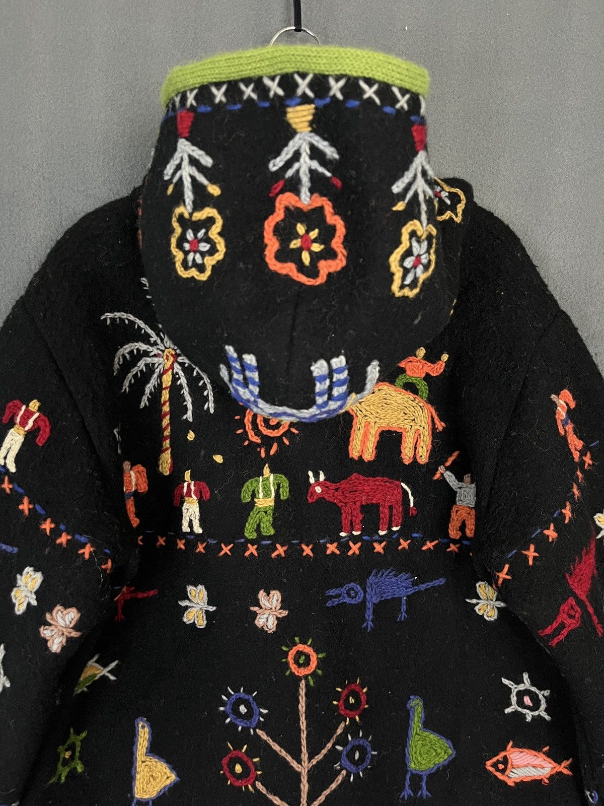 Native × Vintage Ancient Art Relic Style Wool Embroidered Jacket Made in Peru Size US M / EU 48-50 / 2 - 6 Thumbnail