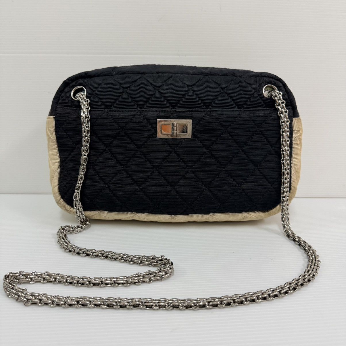 Pre-Owned Chanel Matelasse Chain Bag Nylon Black Silver CC
