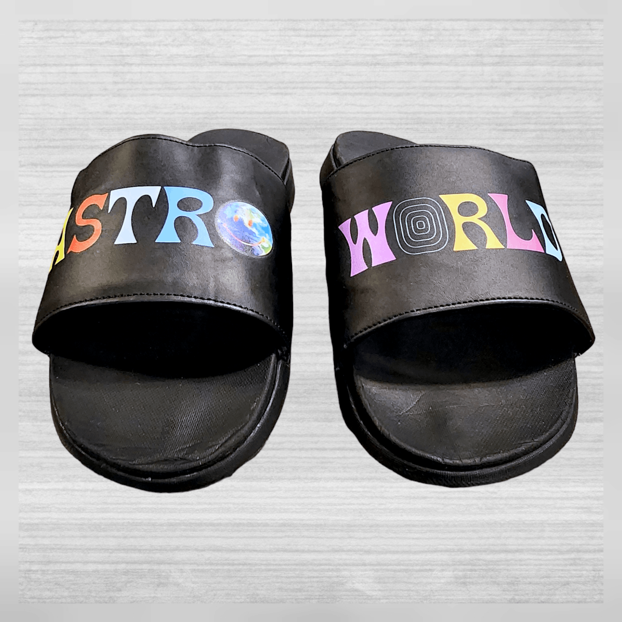 Travis Scott LIMITED EDITION ASTROWORLD SLIP ONS - FASHIONELLA Size US 11 / EU 44 - 4 Thumbnail