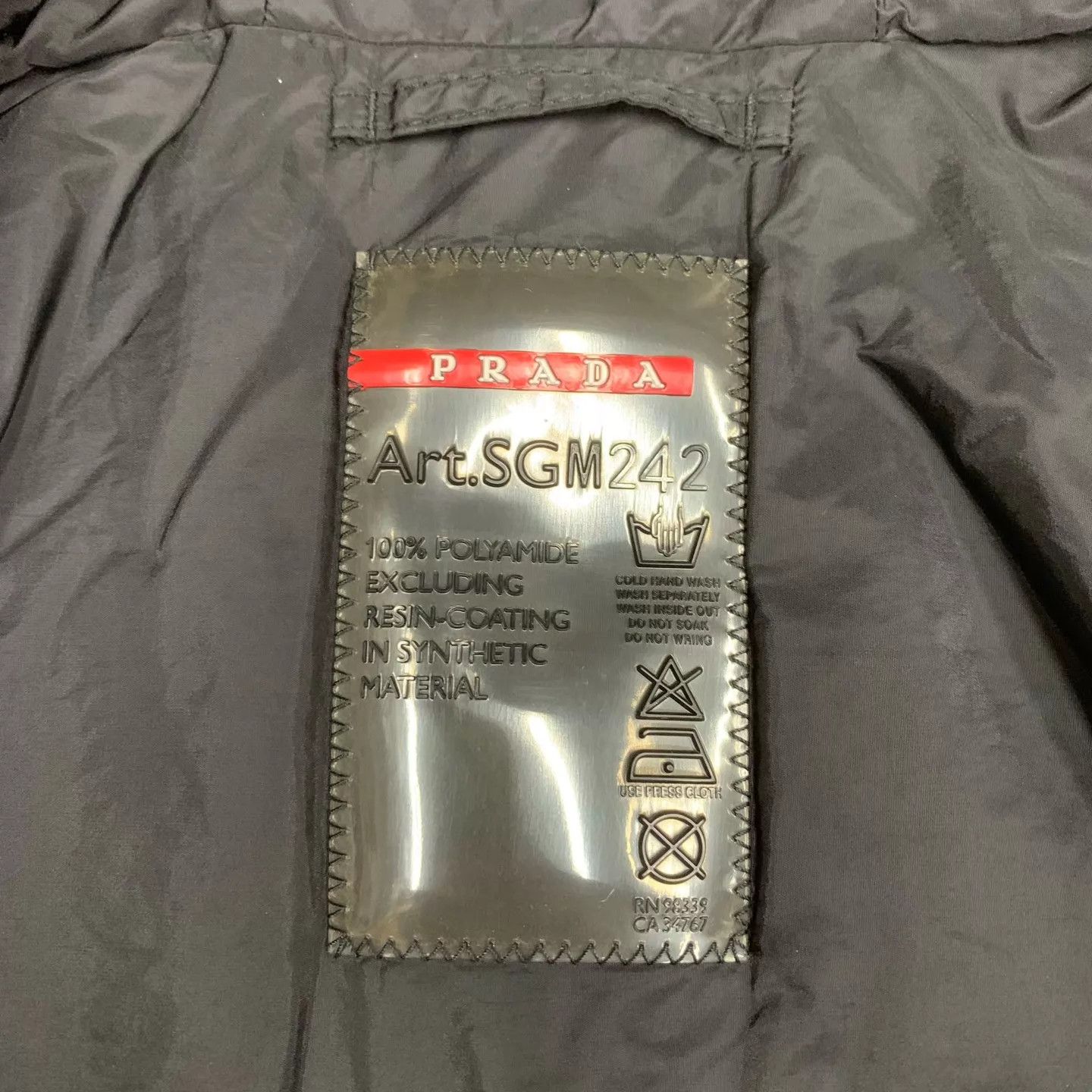 Prada Prada Black Nylon Tri Logo Puffer Jacket S 95 New Size US S / EU 44-46 / 1 - 4 Thumbnail