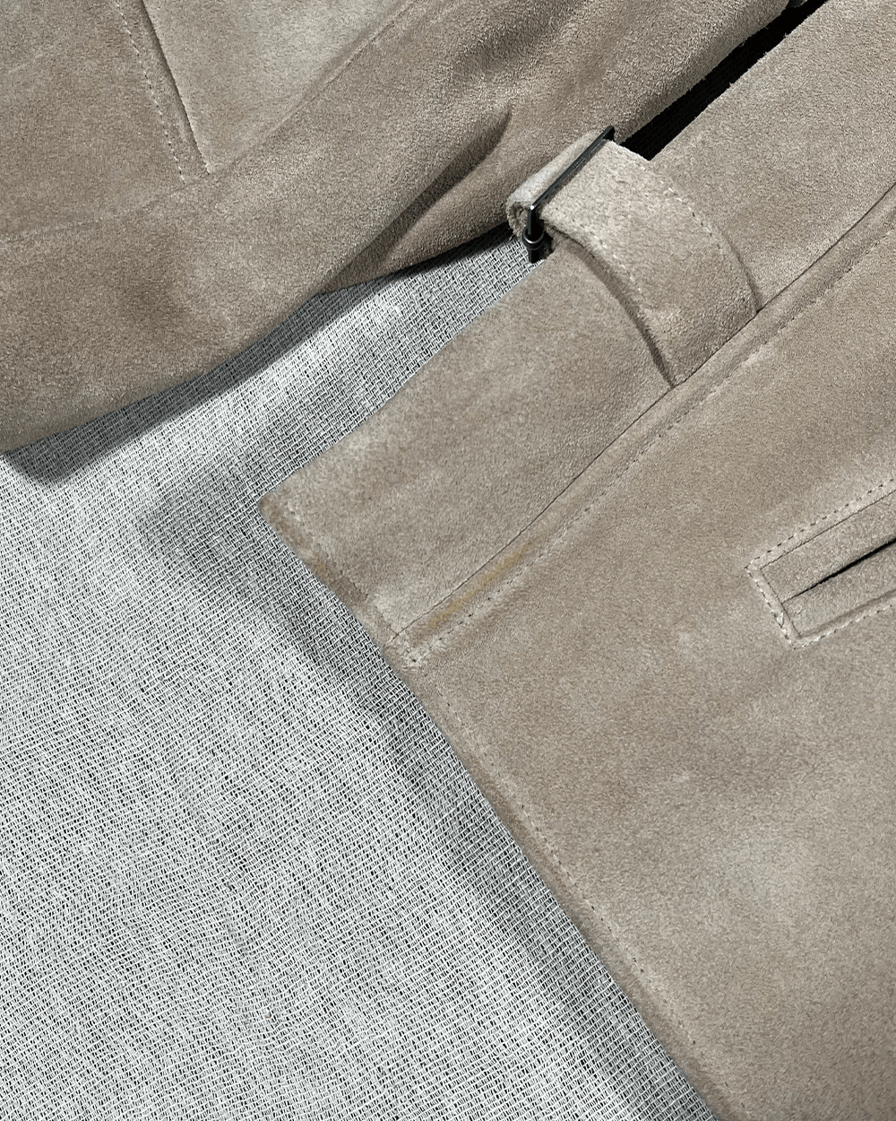 Golden Bear Golden Bear Heavy Weight ‘The Waterfront’ SZ L Suede Beige Size US L / EU 52-54 / 3 - 13 Thumbnail