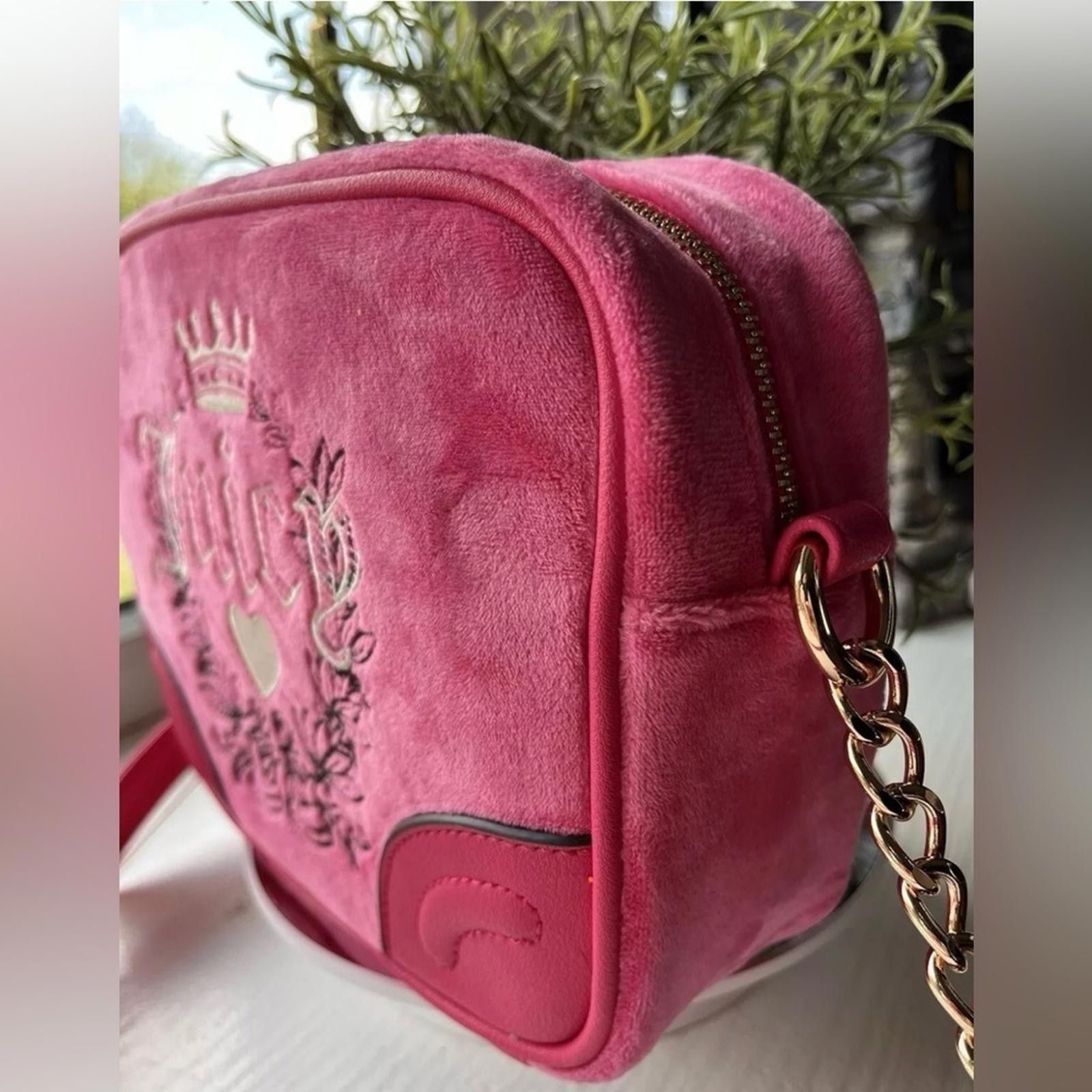 Juicy Couture Jeans Juicy Couture Velour Heritage Free Love Crossbody Bag Size ONE SIZE - 2 Thumbnail