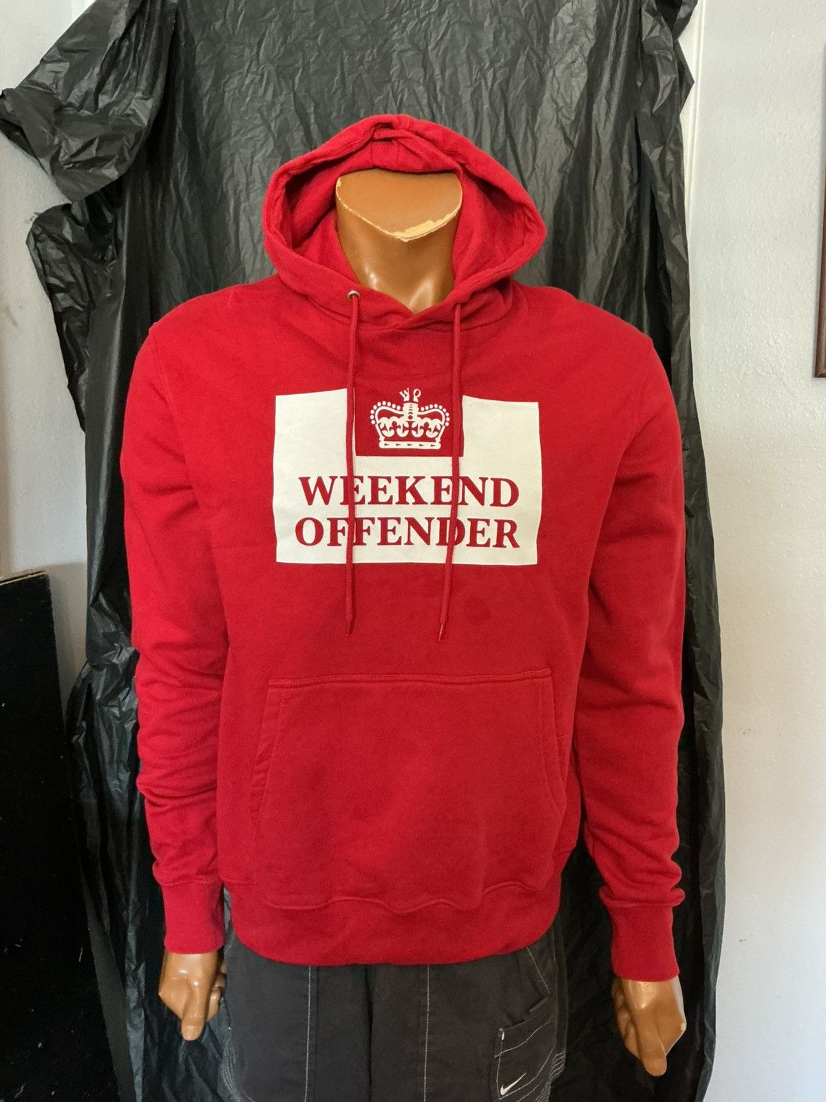 Weekend Offender Weekend Offender HM Service Crown Admit Nothing Hoodie Size US M / EU 48-50 / 2 - 9 Thumbnail