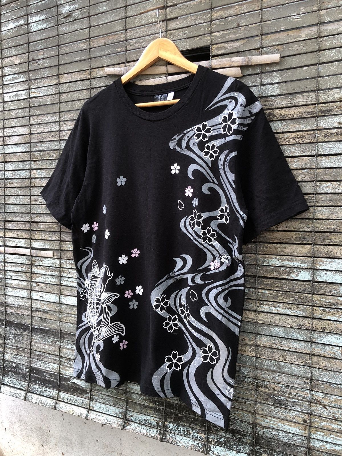 Japanese Brand × Toyo Enterprises × Vintage Vintage 90s Japanese Brands Sukajan Koi Fish Tshirt Size US L / EU 52-54 / 3 - 3 Thumbnail