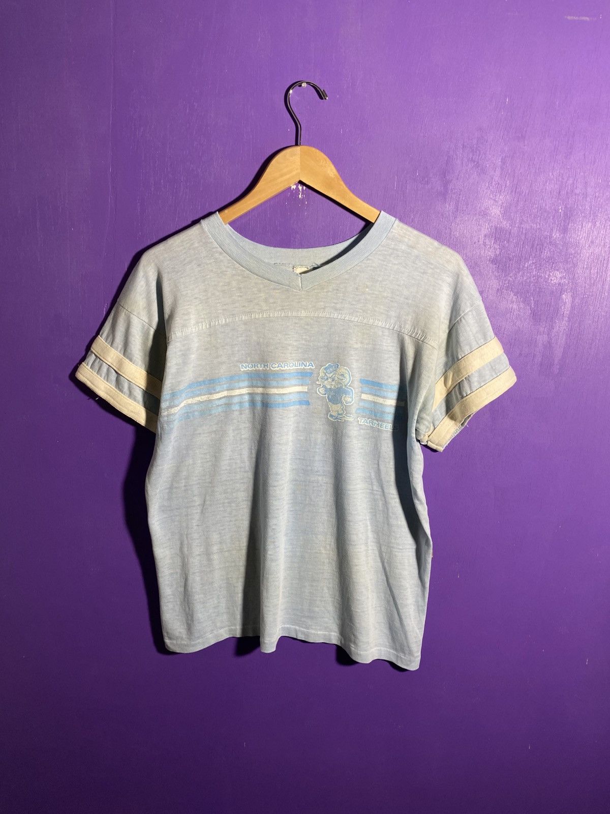 Vintage Vintage 80s North Carolina Tar Heels jersey shirt Size US M / EU 48-50 / 2 - 1 Thumbnail