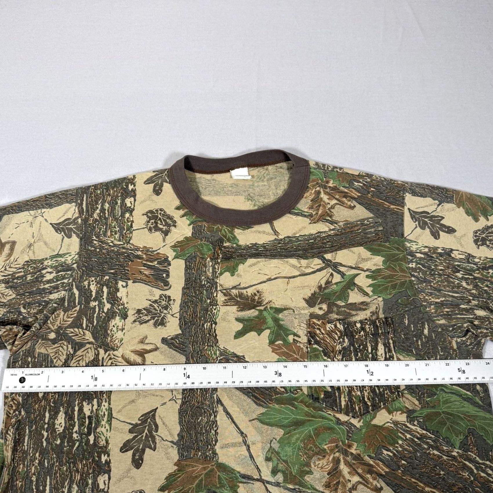 Realtree VINTAGE Realtree Shirt Mens XL Camouflage Short Sleeve Crew Neck with Pocket 90s Outdoor Hunting 1990s Size US XL / EU 56 / 4 - 5 Thumbnail