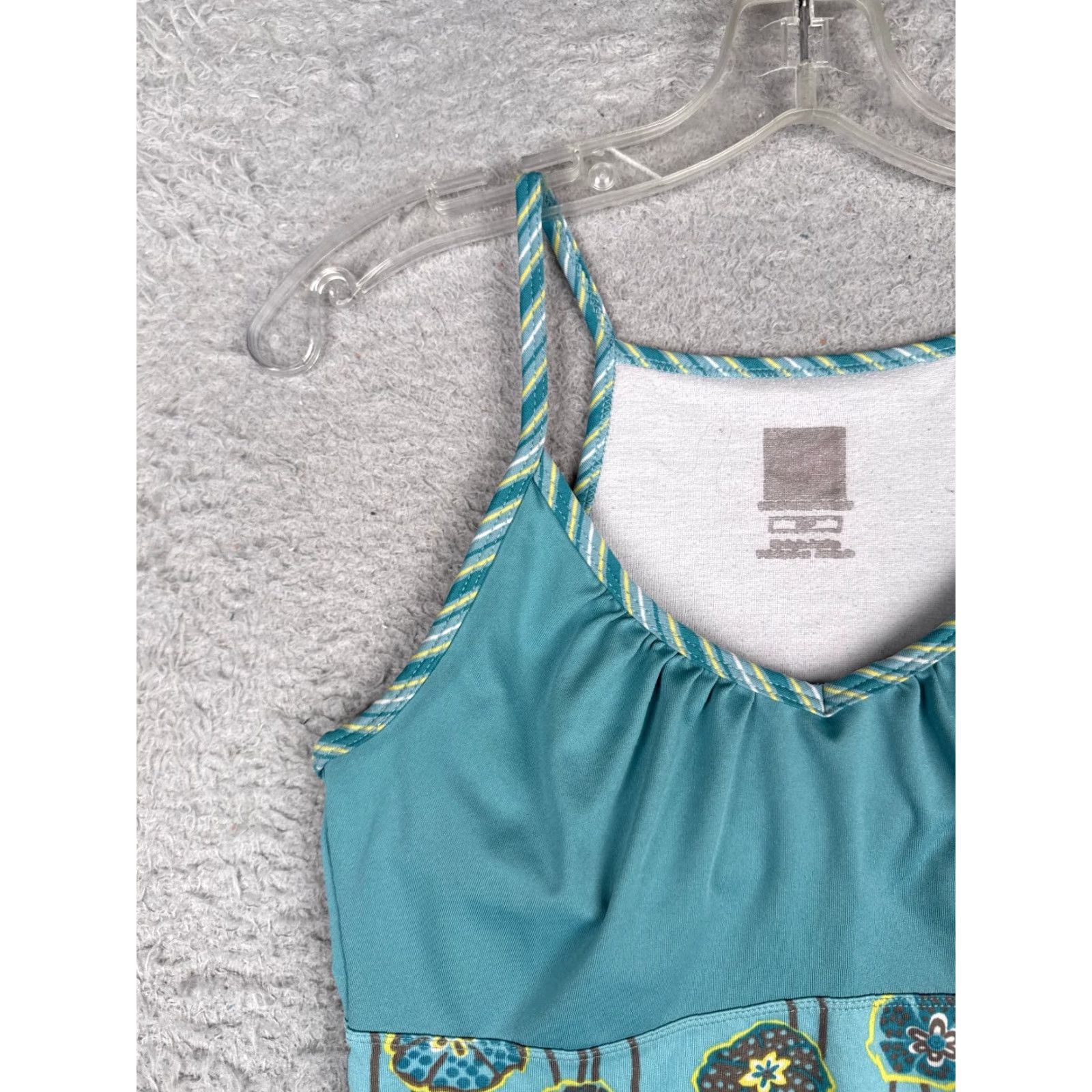 The North Face The North Face Shirt Women XS Blue Floral Tank Sleeveless V-Neck Polyester Size XS / US 0-2 / IT 36-38 - 3 Thumbnail