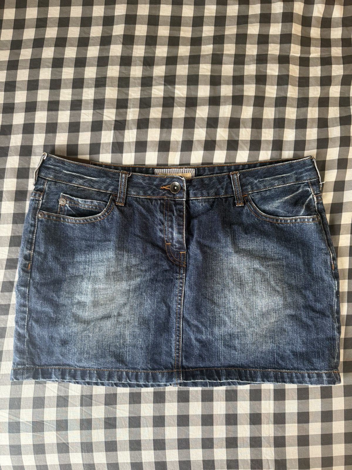 FatFace fatface demin mini skirt ✧˚ · . Size 32" / US 10 / IT 46 - 1 Thumbnail