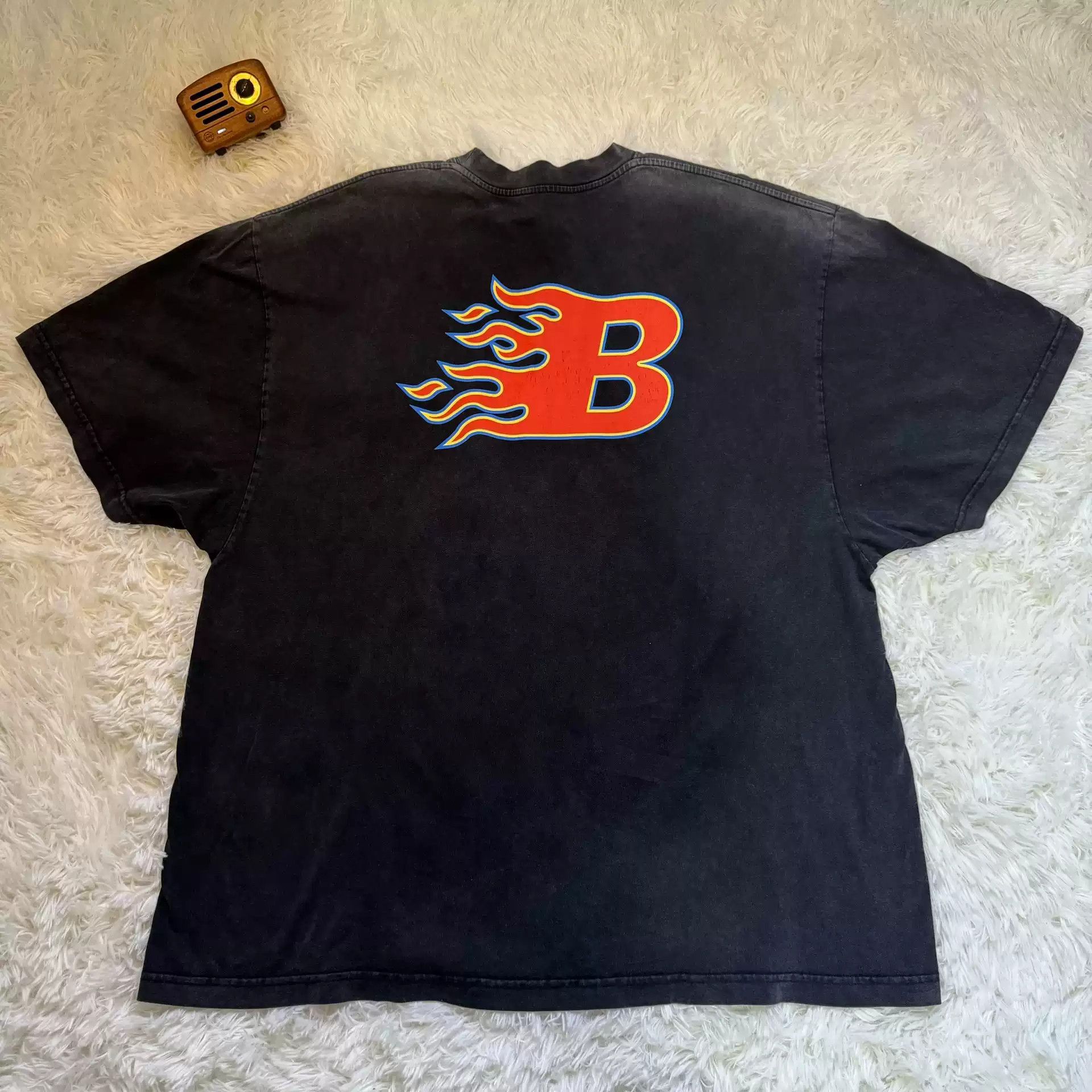 Balenciaga Balenciaga SS21 Flame Short Sleeve Size US S / EU 44-46 / 1 - 1 Thumbnail