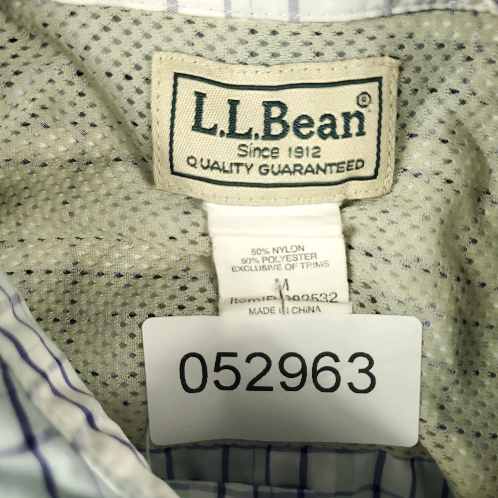 Vintage L.L. Bean Shirt Mens Medium Blue Plaid Nylon Button-Up Long Sleeve Adult Medium Blue Plaid Button-Front SS Classic American Preppy Mens Size US M / EU 48-50 / 2 - 6 Thumbnail