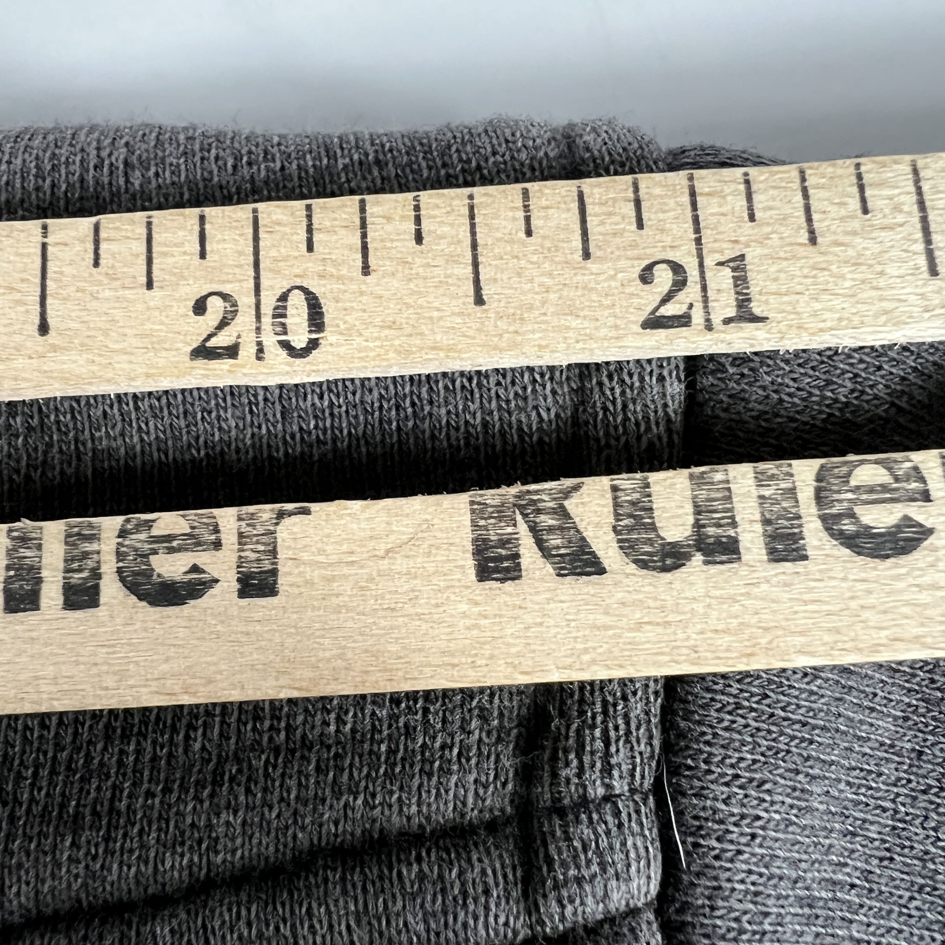 NHL × Starter × Vintage VTG Starter NHL Pittsburgh Penguins Sweater Faded Crewneck Size US M / EU 48-50 / 2 - 13 Thumbnail