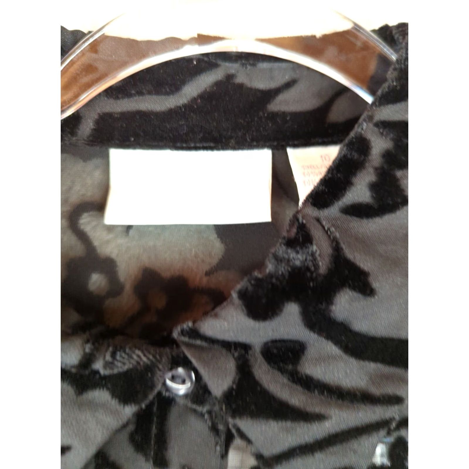 Worthington Worthington Black Velvet Bell Sleeve Blouse Top Women 10 NWT Bohemian Gothic Floral Velvety Bodice Shirt Size L / US 10 / IT 46 - 3 Thumbnail