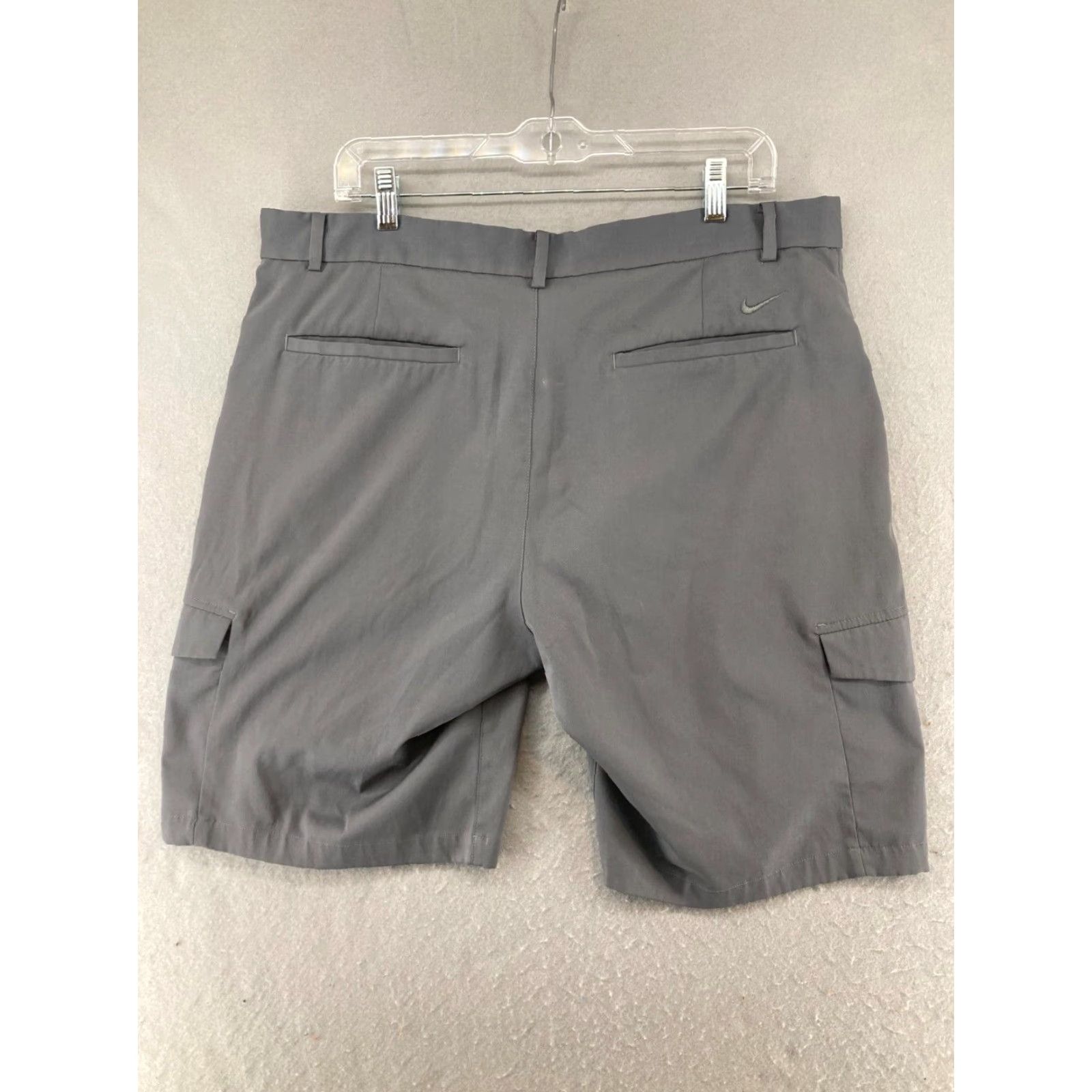 Nike Nike Golf Shorts Mens 36 Gray Standard Fit Shirt? Size US 36 / EU 52 - 6 Thumbnail