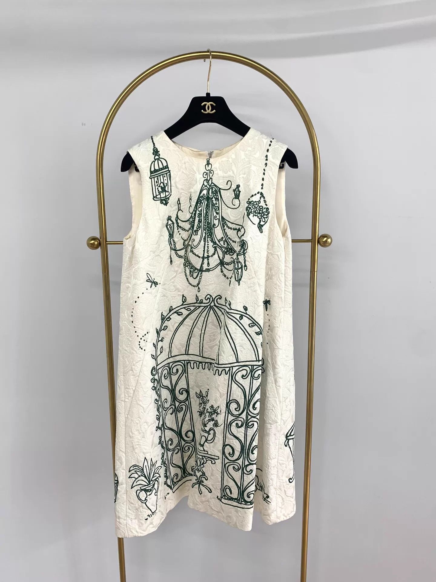 Dolce & Gabbana Dolce&Gabbana white embossed print sleeveless dress 40 new Size S / US 4 / IT 40 - 1 Thumbnail