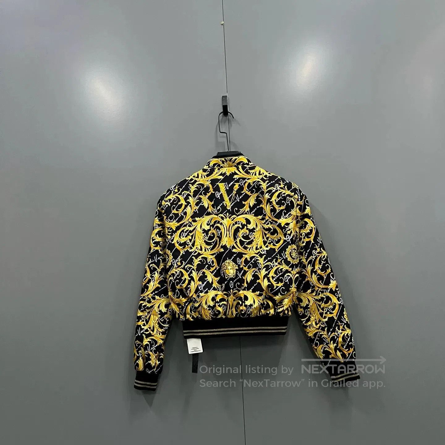 Versace versace gold and black patterned jacket. Size US M / EU 48-50 / 2 - 3 Thumbnail
