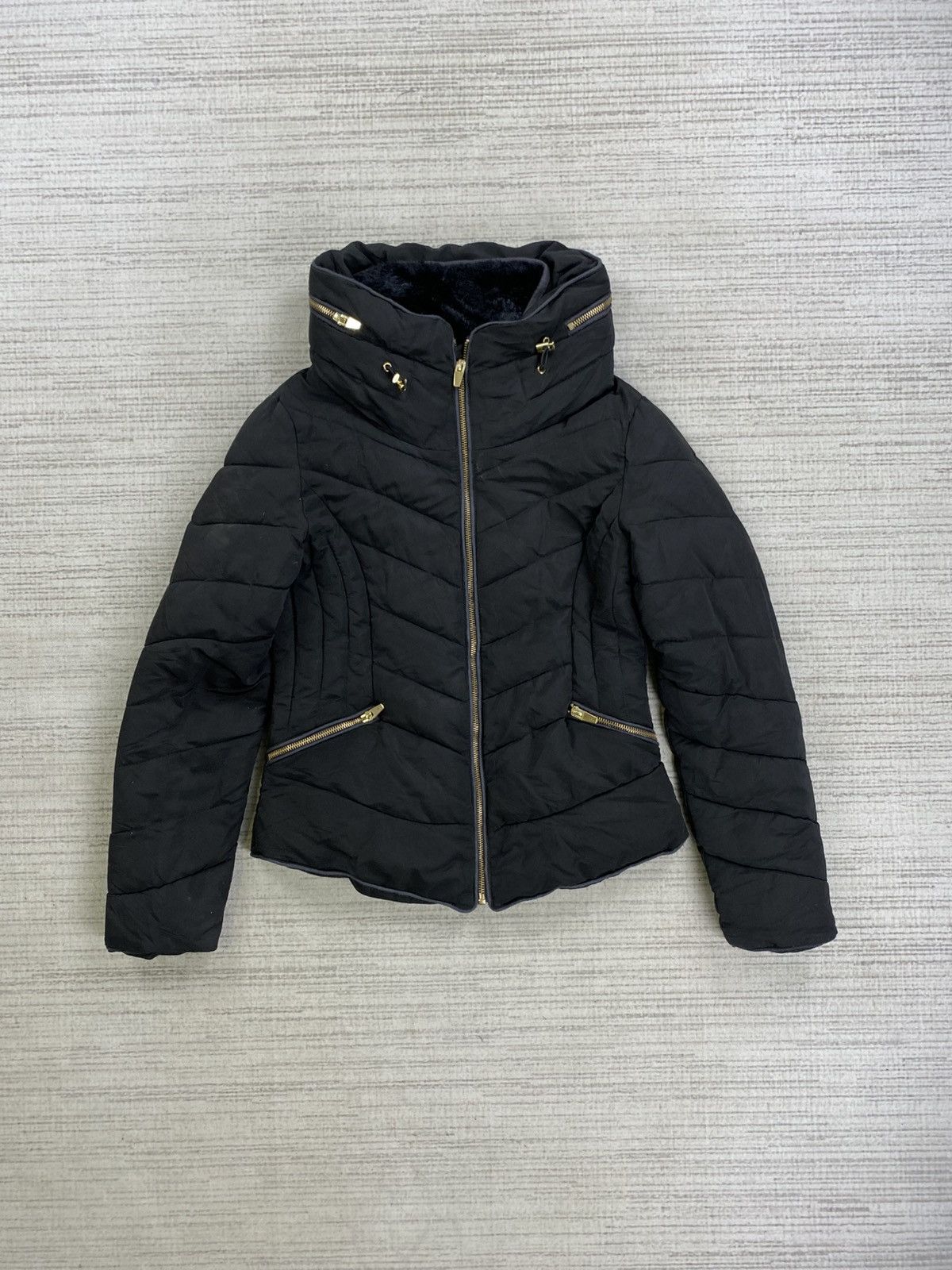 Japanese Brand × Vintage × Zara Vintage Zara Basic Outerwear Puffer Down Jacket Size S / US 4 / IT 40 - 1 Thumbnail