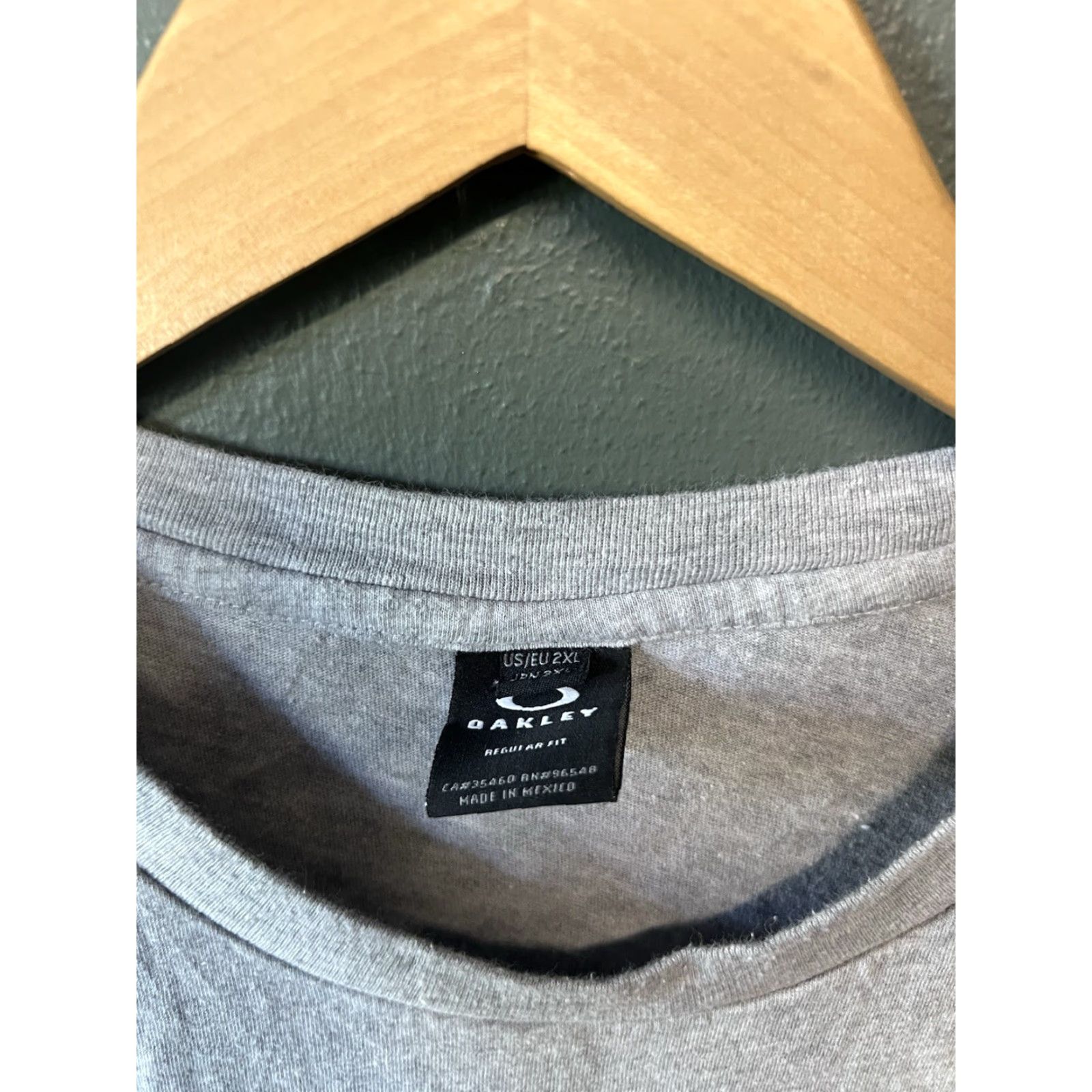 Oakley Oakley T-Shirt Mens Gray Short Sleeve Size 2XL Size US XXL / EU 58 / 5 - 3 Thumbnail