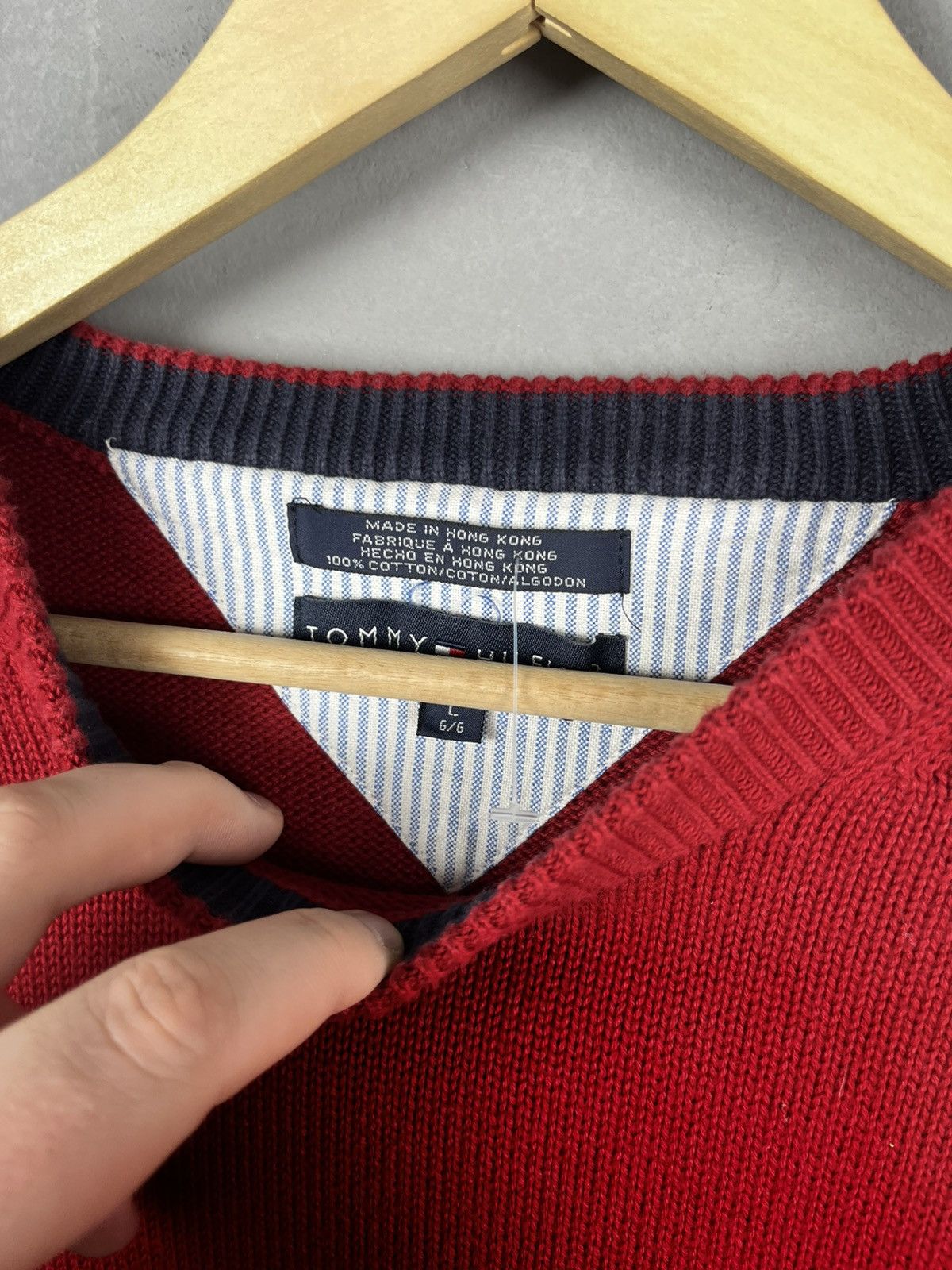 Tommy Hilfiger Tommy Hilfiger big logo sweater vintage usa 90s Size US L / EU 52-54 / 3 - 7 Thumbnail