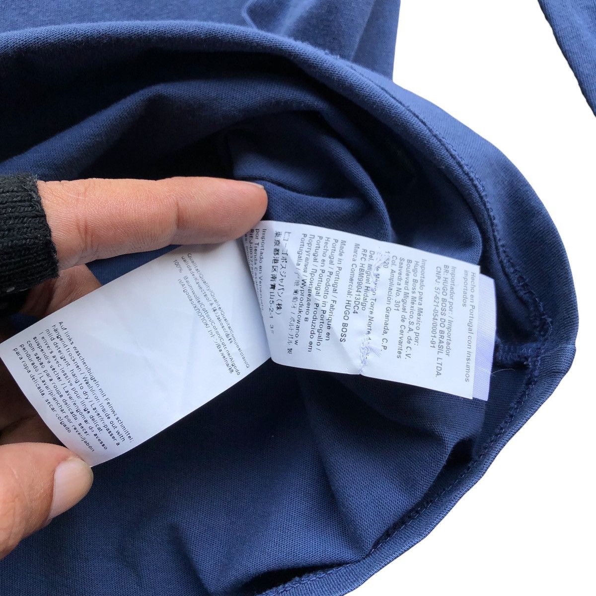 Hugo Boss HUGO BOSS Size US S / EU 44-46 / 1 - 8 Thumbnail