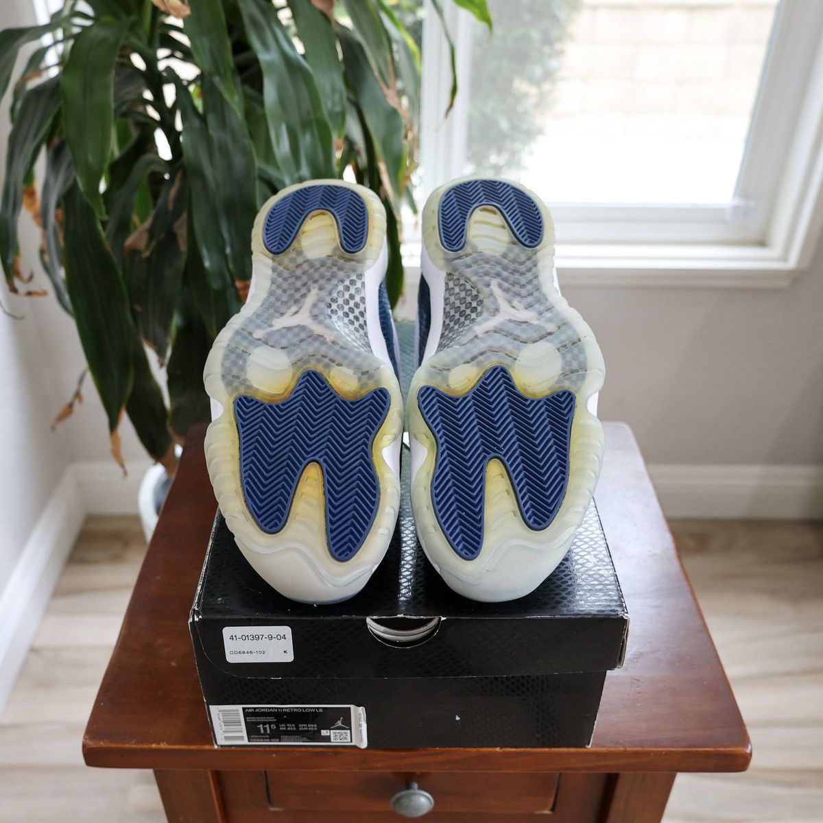 Jordan Brand × Nike Air Jordan 11 Retro Low Navy Snake Skin 2019 Size US 11.5 / EU 44-45 - 4 Thumbnail
