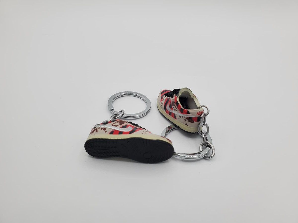 Nike Nike SB Dunk Low Freddy Kruger Keychain Set Size ONE SIZE - 3 Thumbnail