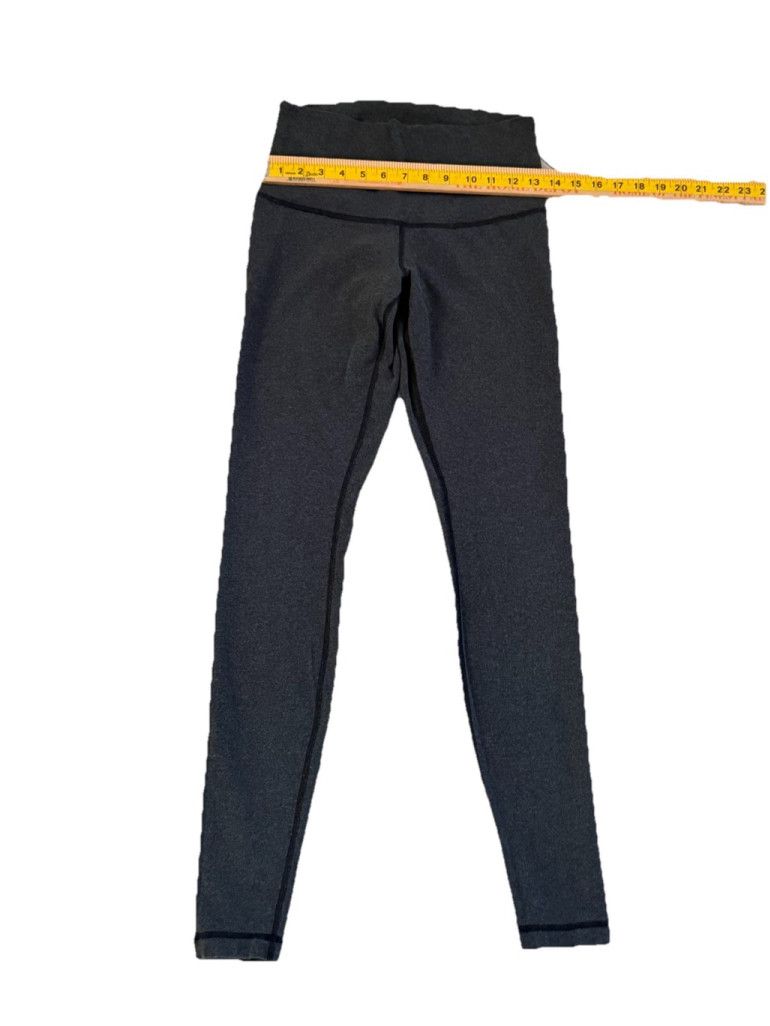 Lululemon LULULEMON HIGH RISE 30” GRAY COLOR SIZE 8 Waist 13.5” Size 30" / US 8 / IT 44 - 4 Thumbnail