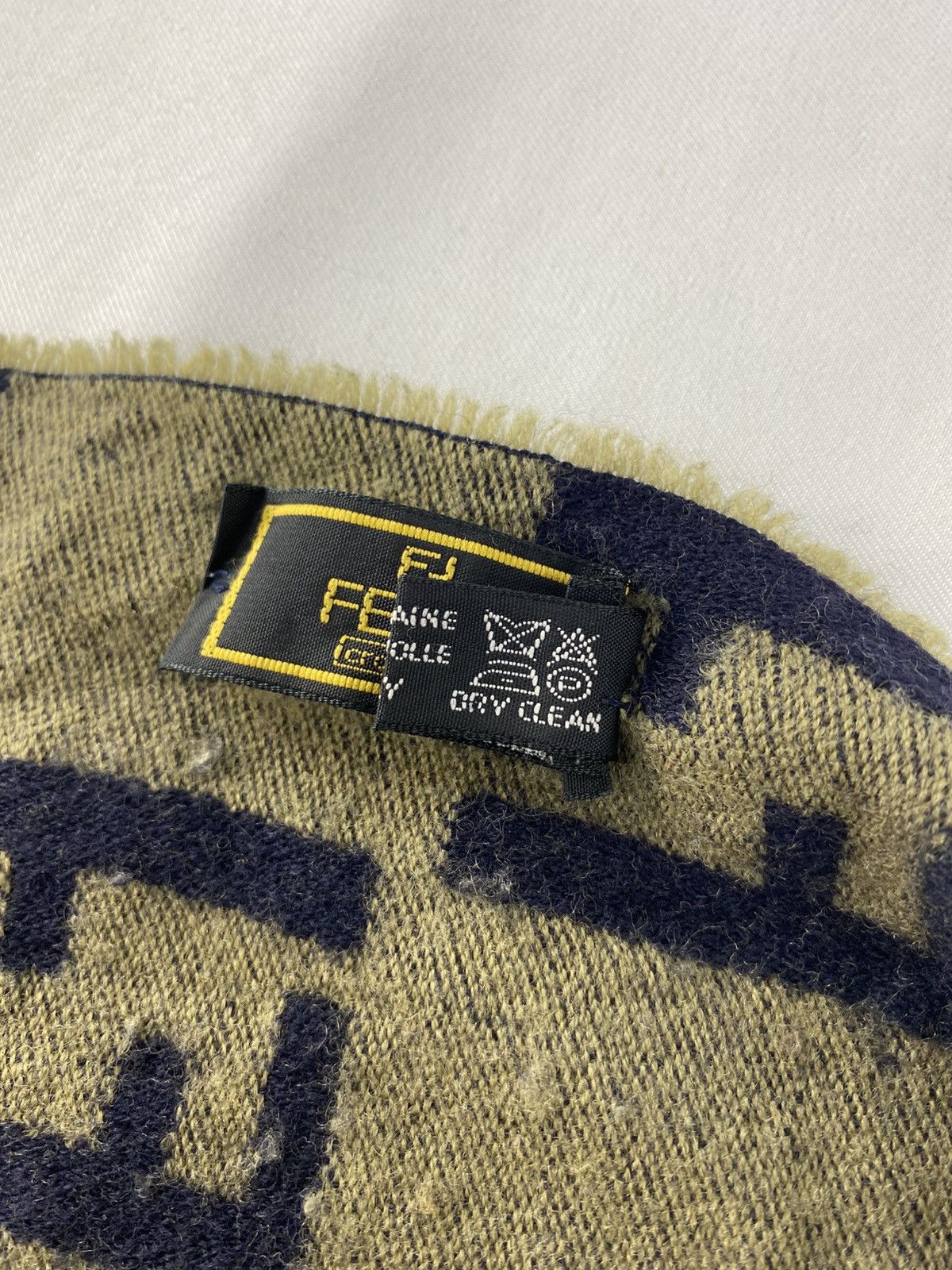 Fendi Fendi Cravatte 100% Wool FF Nova Checked Monogram Scarf Size ONE SIZE - 5 Thumbnail