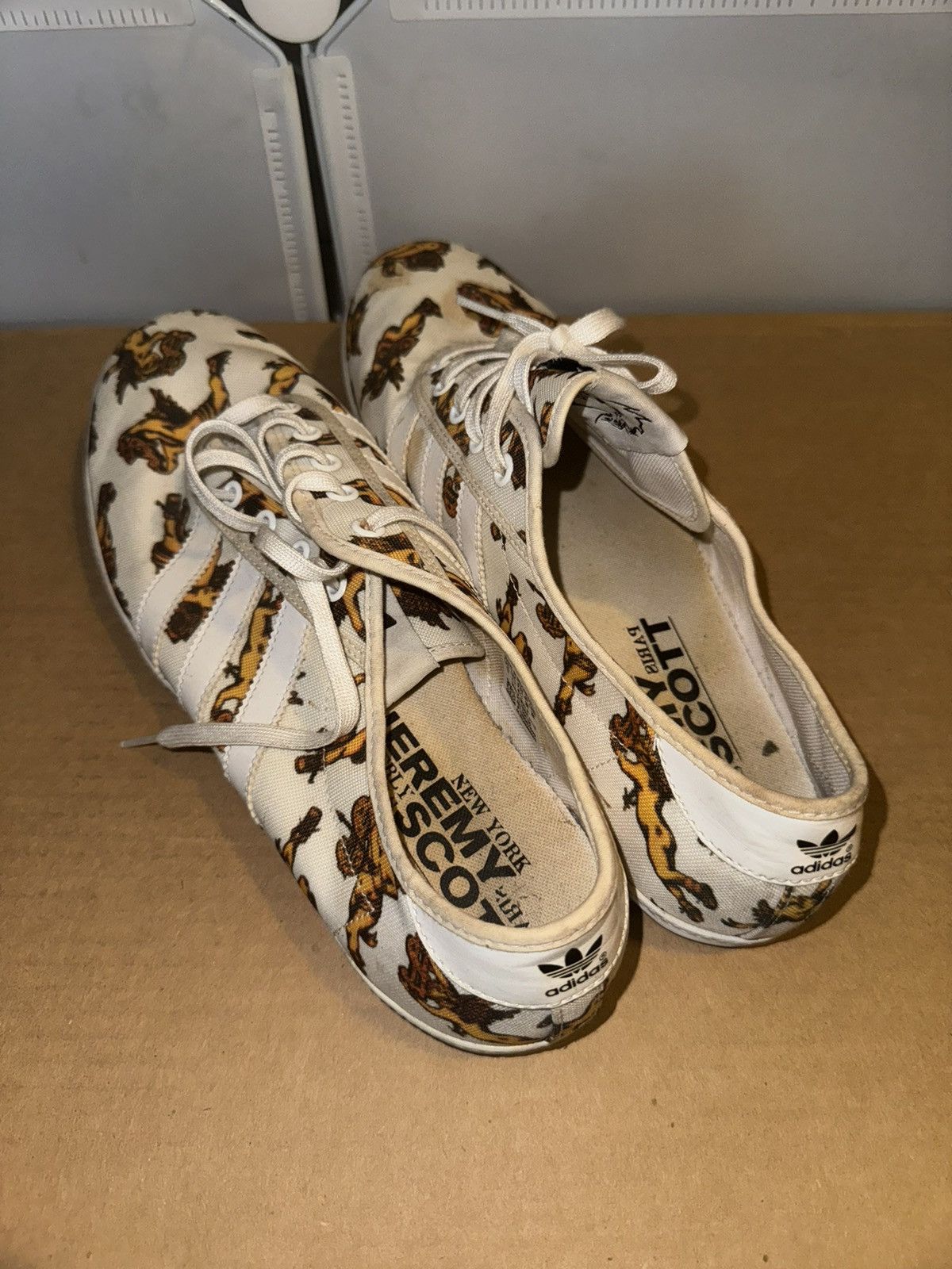Adidas × Jeremy Scott Jeremy Scott Adidas Sole Cherub Size US 12 / EU 45 - 3 Thumbnail