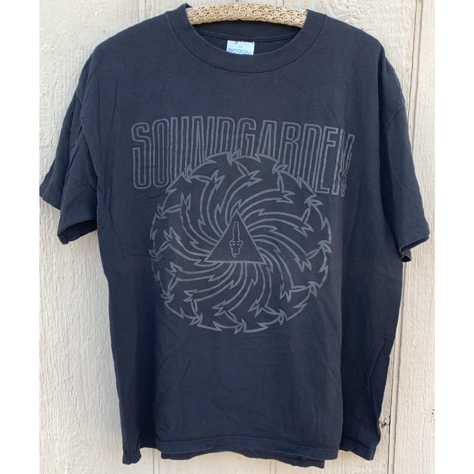 Vintage VINTAGE Brockum Soundgarden T-Shirt XL Black 90s Band Music Concert Tour Graphic Print Short Sleeve Crew Neck Mens Size XL Shirt Size US XL / EU 56 / 4 - 4 Thumbnail